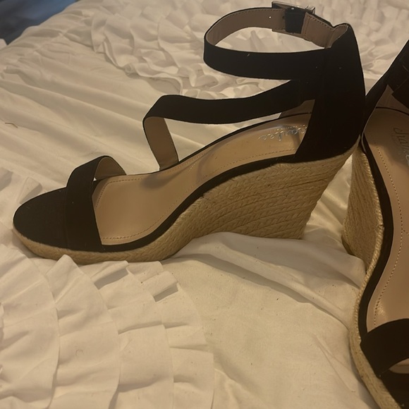 Charles David black faux suede wedges - Picture 3 of 5